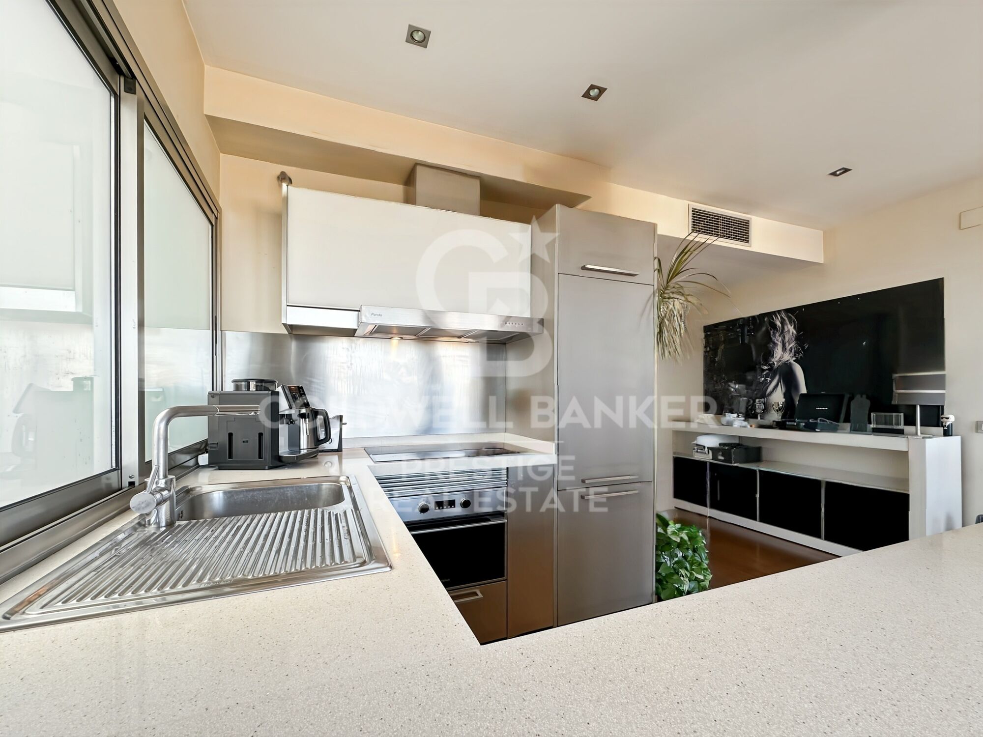 Penthouse exclusif avec vue sur les toits de Barcelone, la mer et le Tibidabo