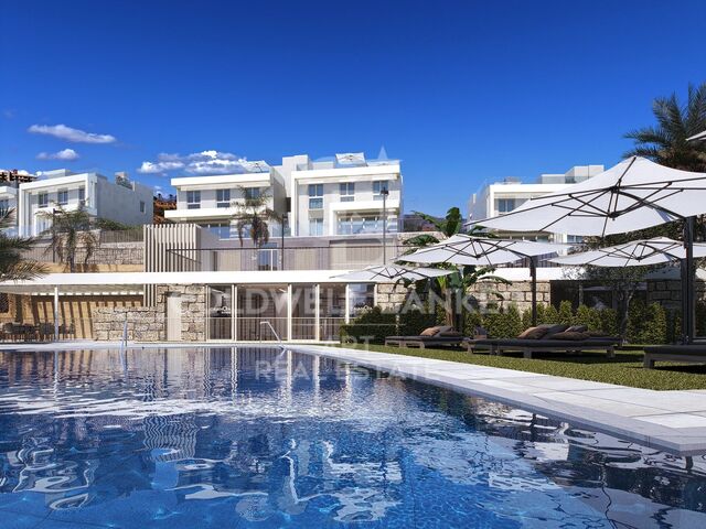 Espectaculares viviendas con vistas al mar en Calanova Golf, Mijas