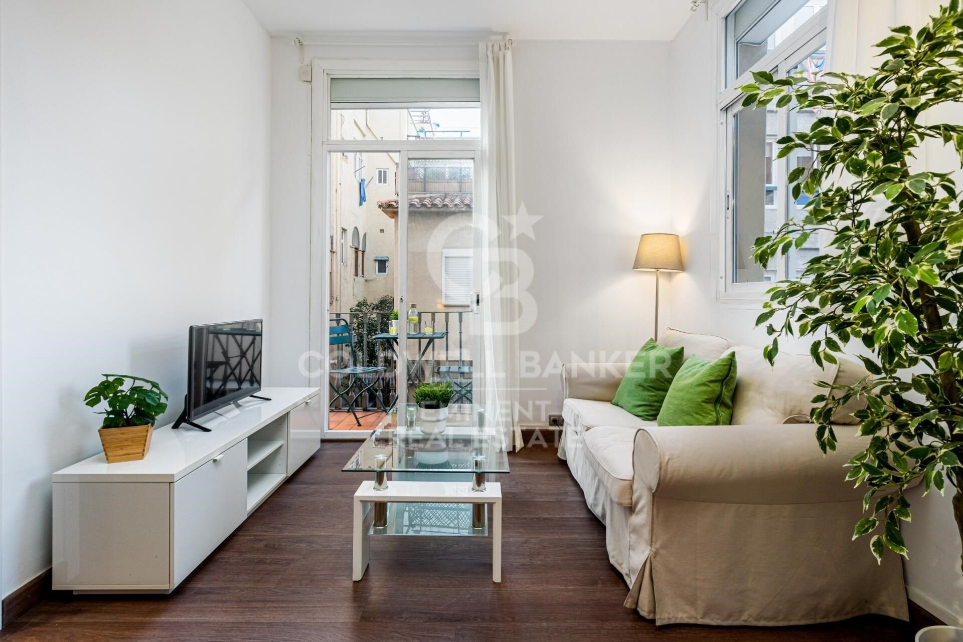 Luminoso piso en venta en Vila de Gracia