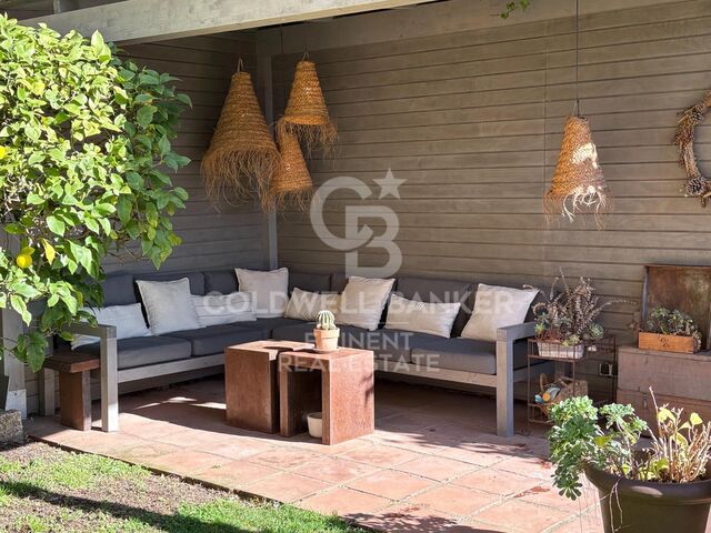 Beautiful detached house with garden in Sarrià