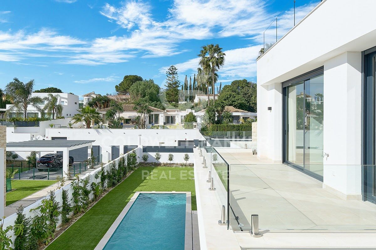 Modernas villa llave en mano en Monte Biarritz - Nueva Atalaya (Estepona)