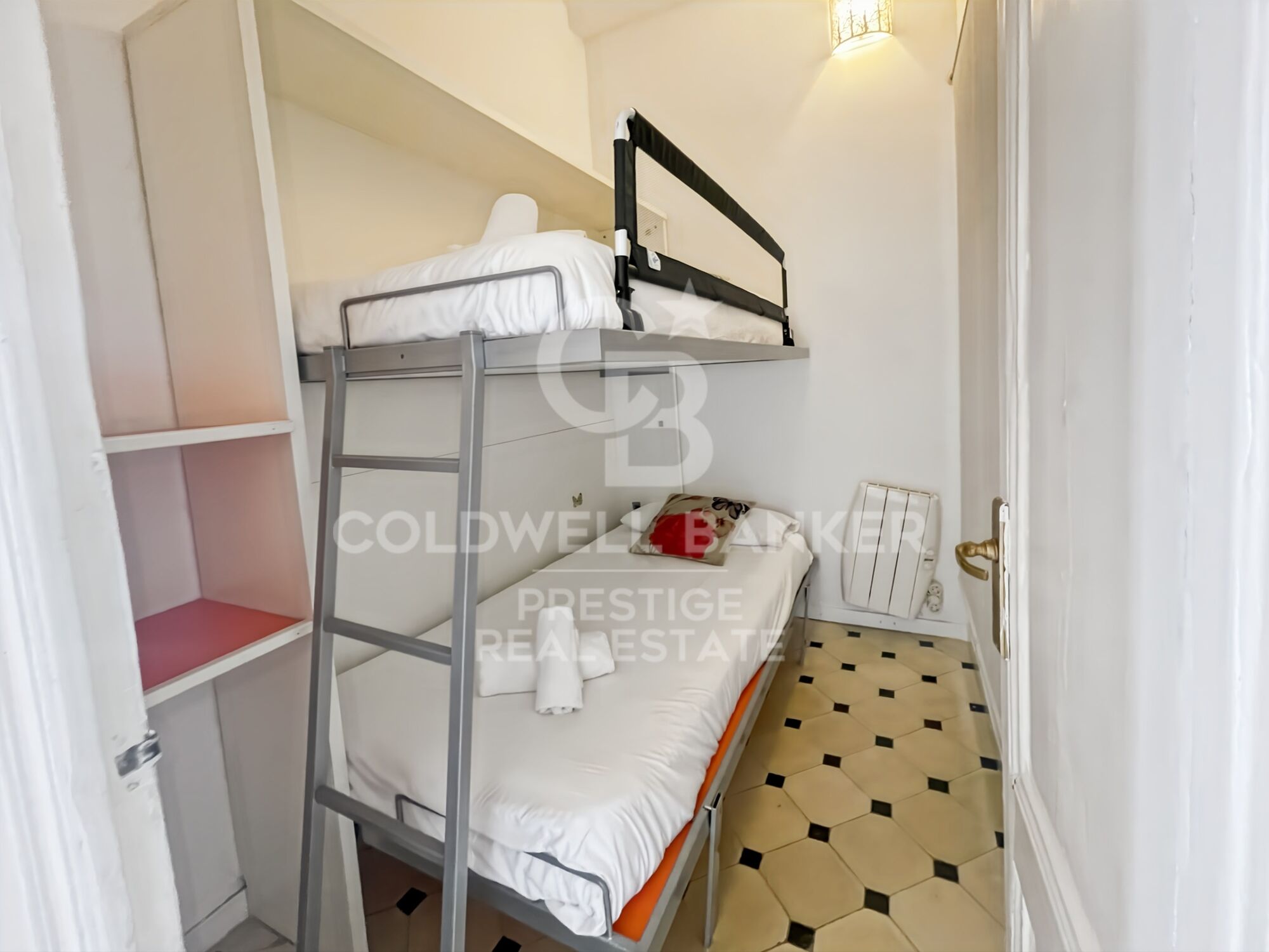Penthouse avec licence touristique et terrasse de 20 m² à 30 mètres du Passeig de Gràcia, Barcelona