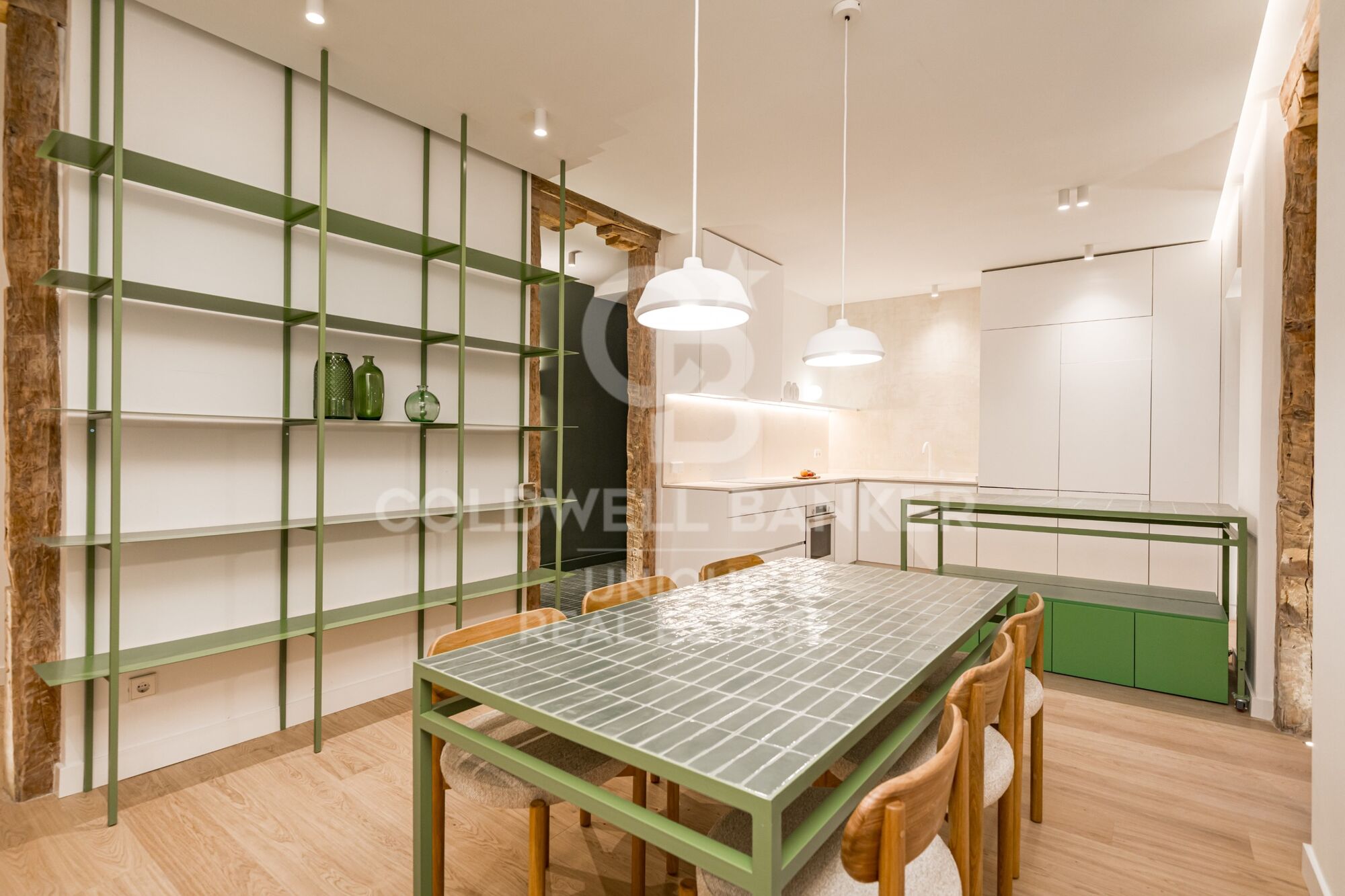 Piso exterior reformado en Malasaña, Madrid