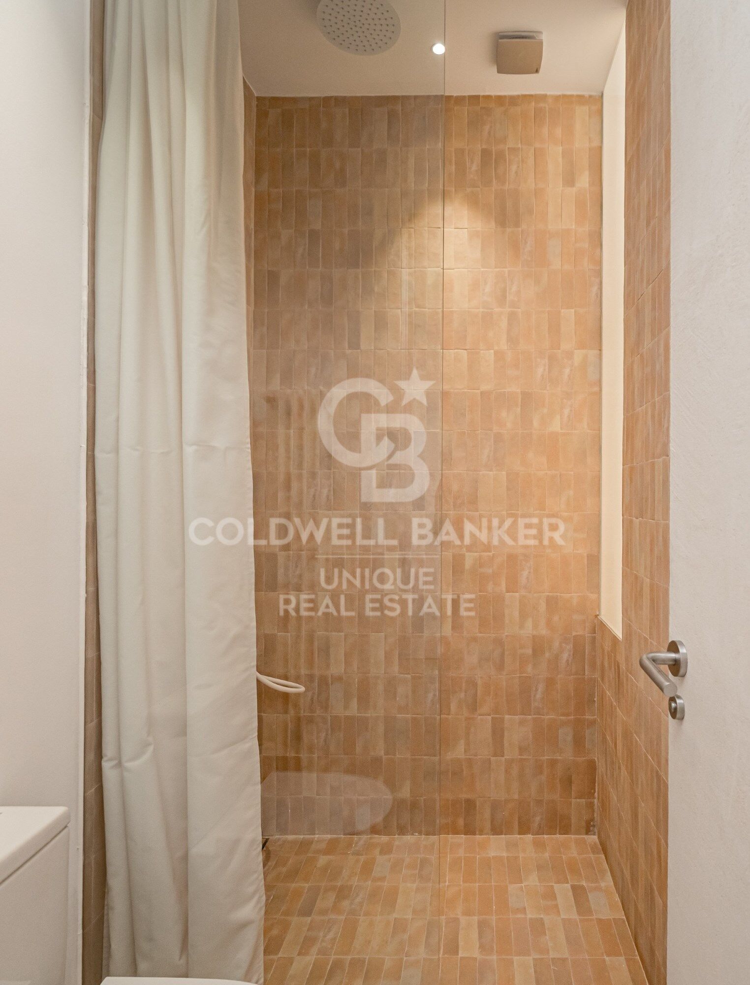 Exterior renovated apartment in Malasaña, Madrid