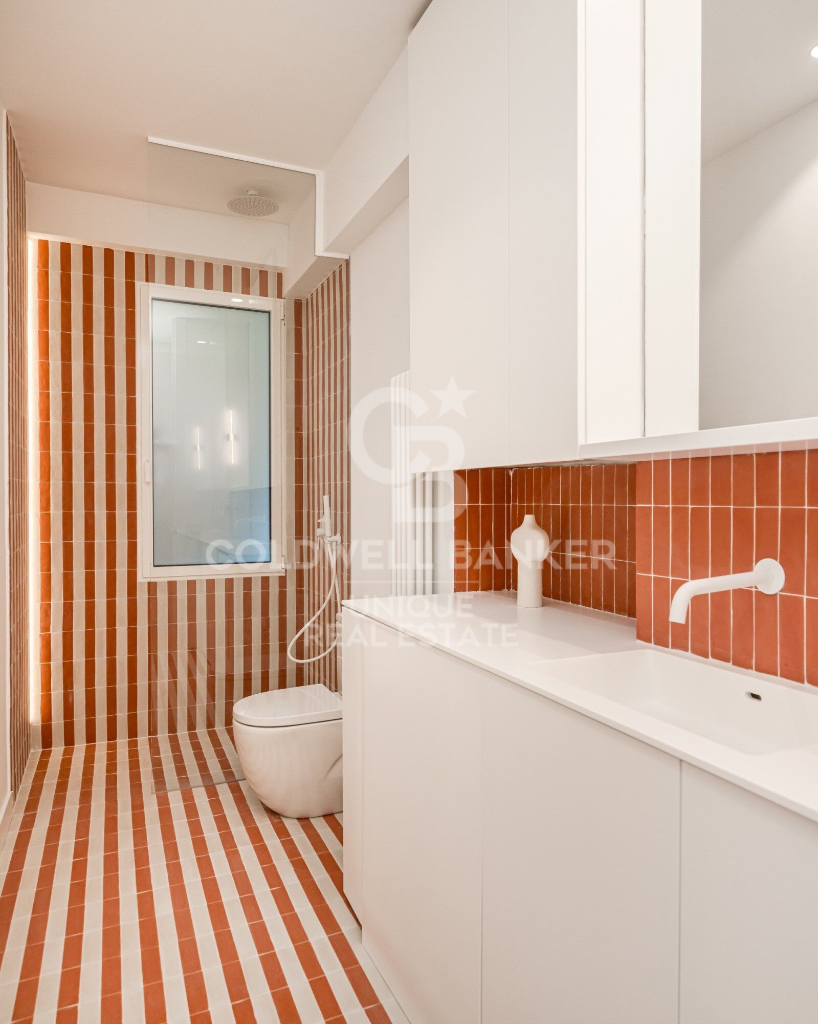 Renovierte Außenwohnung in Malasaña, Madrid