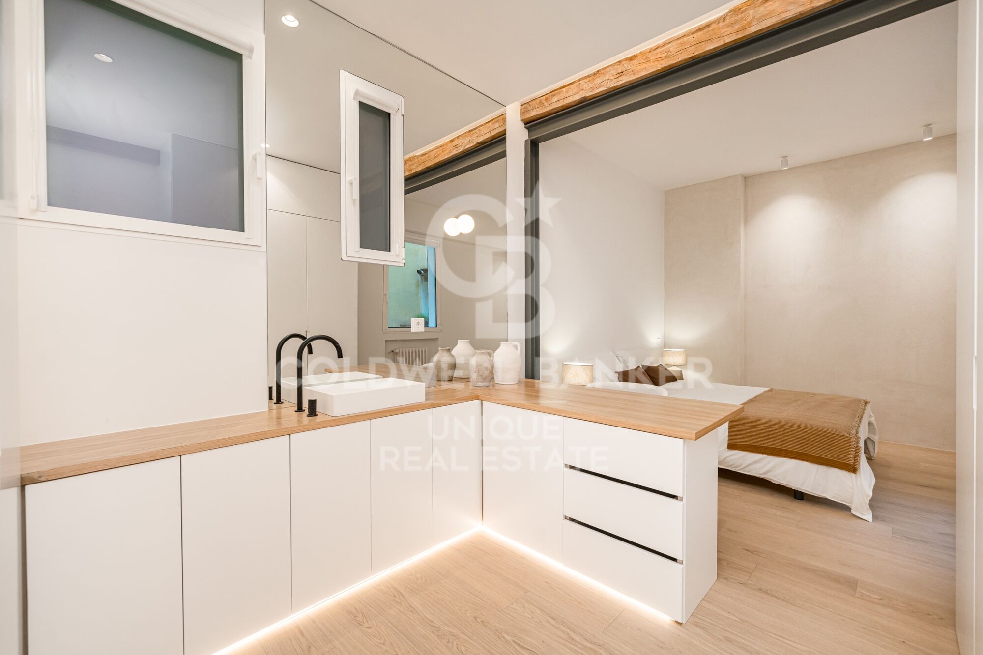 Exterior renovated apartment in Malasaña, Madrid