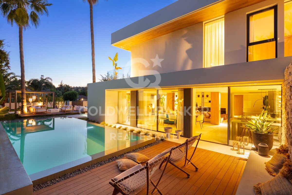 Elegante villa moderna en el corazón de Nueva Andalucía, Marbella