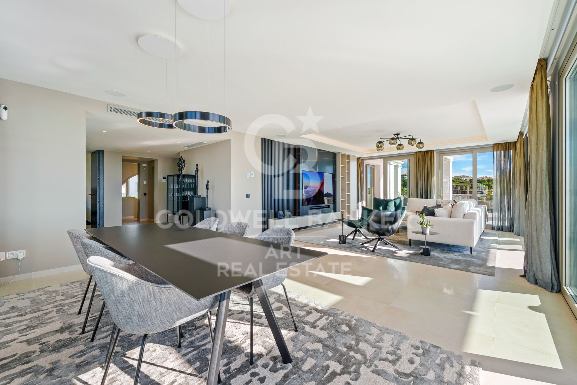 Spektakuläres duplex-penthouse mit panorama-meerblick in marbella