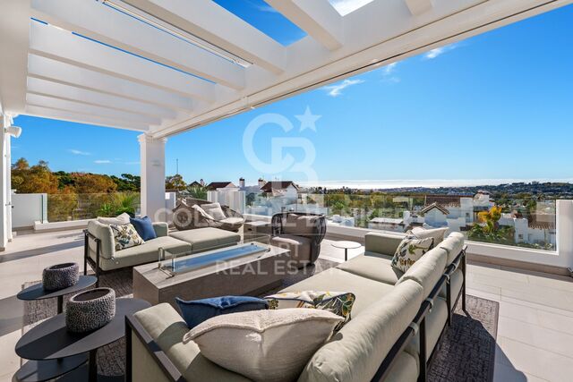 Spectaculaire penthouse en duplex avec vues panoramiques sur la mer à marbella
