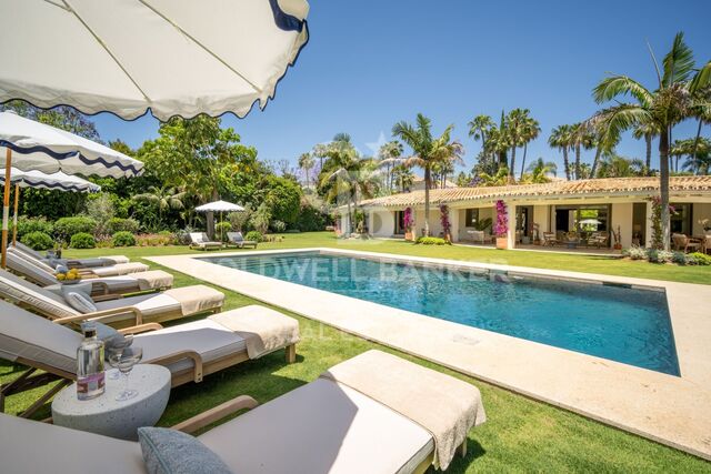 Exklusiver luxusbungalow mit aussicht in marbella