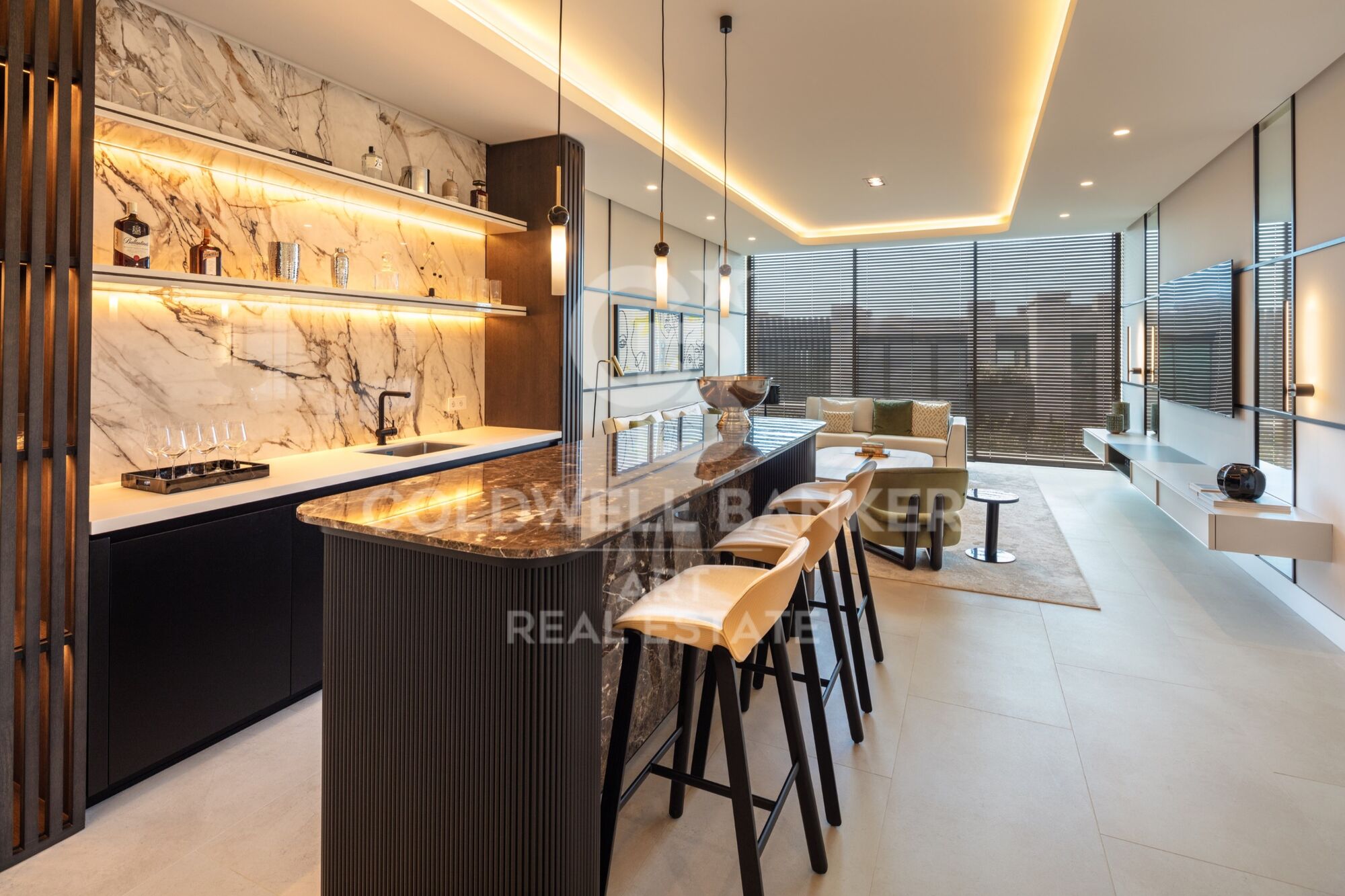 Villa with panoramic sea views - benahavís