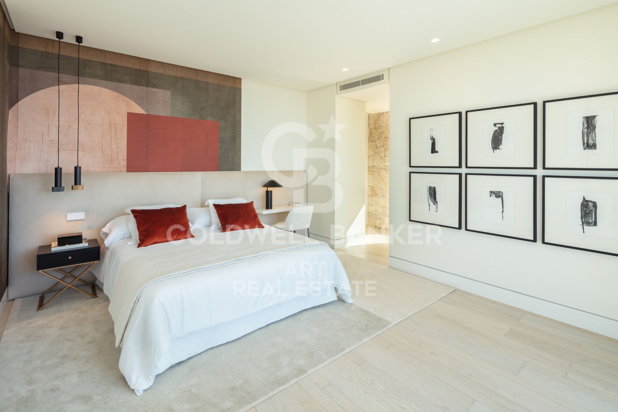 Villa with panoramic sea views - benahavís