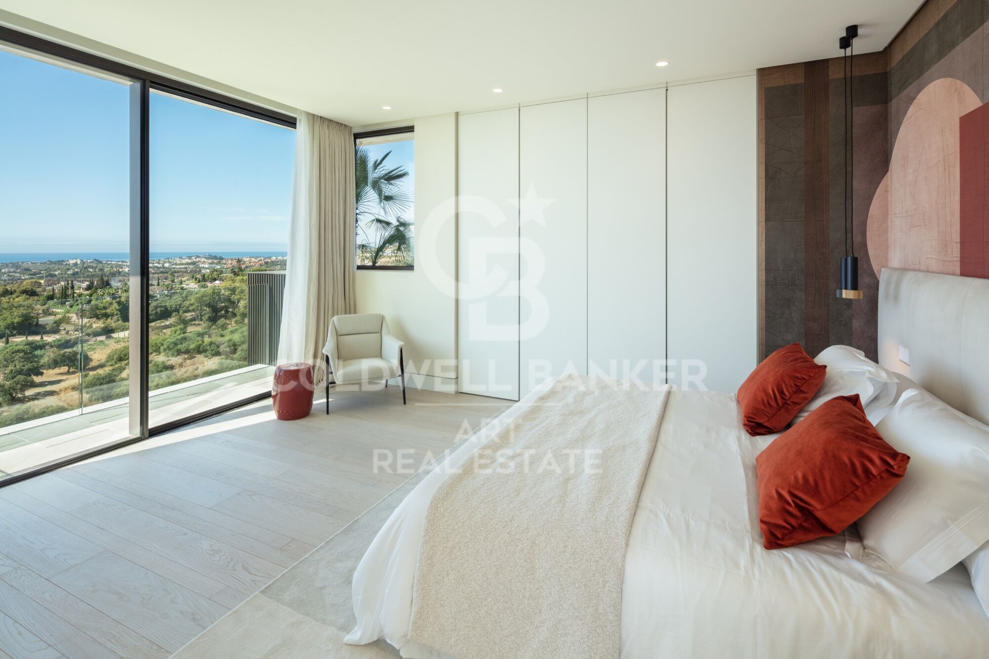 Villa with panoramic sea views - benahavís