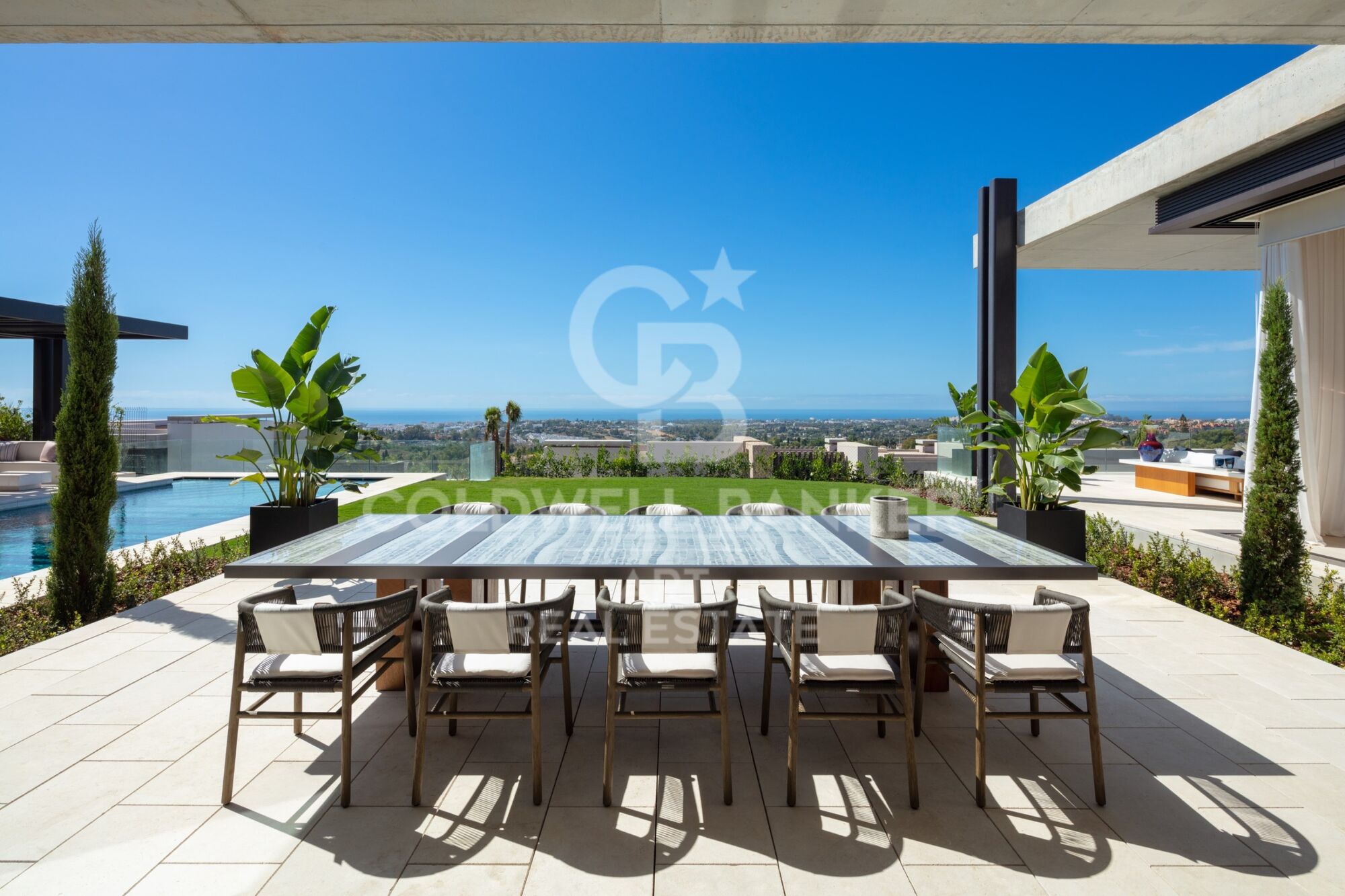 Villa with panoramic sea views - benahavís