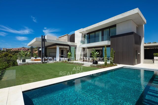 Villa with panoramic sea views - benahavís