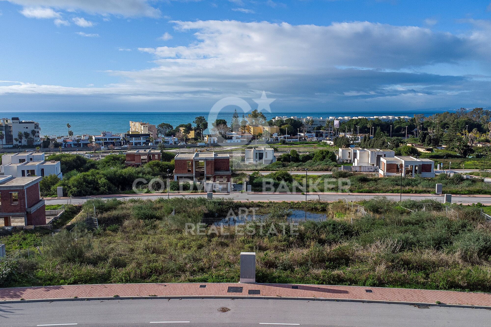 Exclusive residential building plot in la boladilla, new golden mile