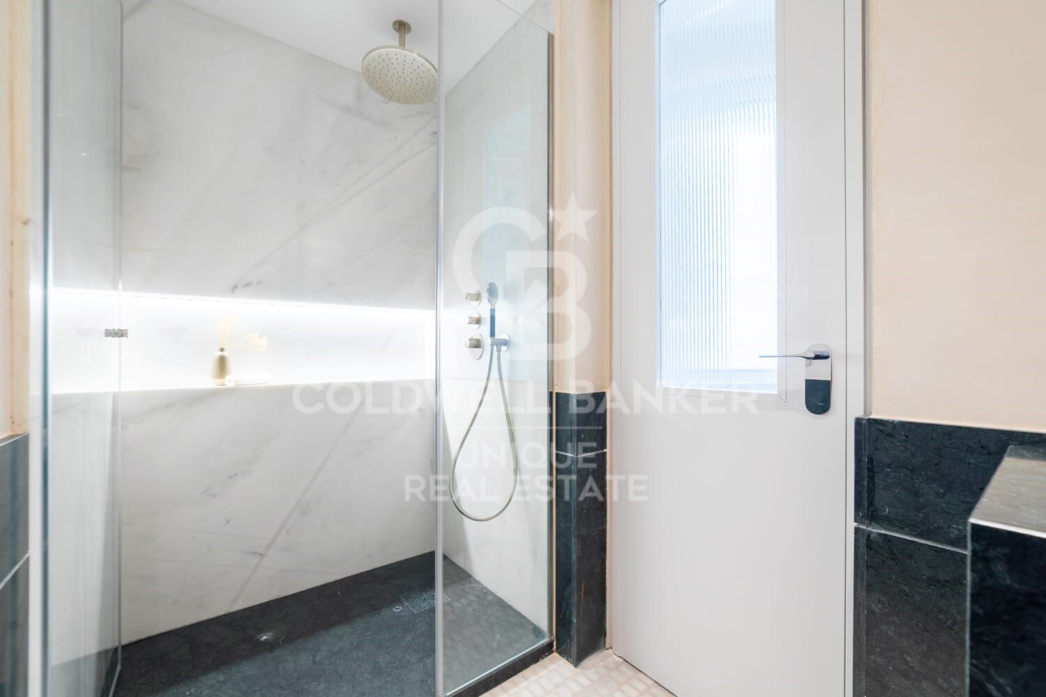 Renovierte Außenwohnung in Recoletos, Madrid.
