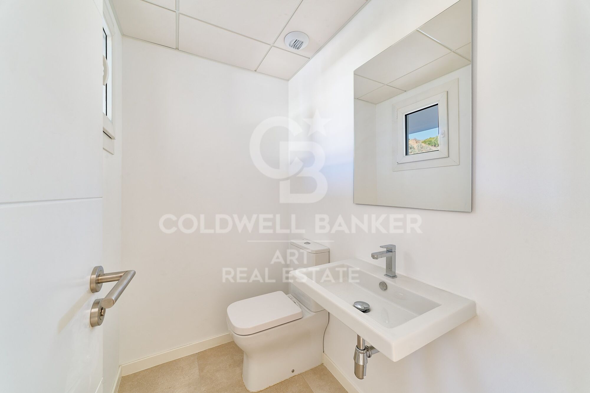 Última vivienda disponible en exclusivo residencial finalizado en La Cala de Mijas