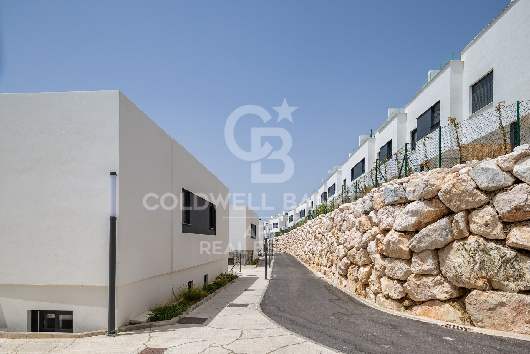 Last available home in an exclusive completed residential complex in La Cala de Mijas