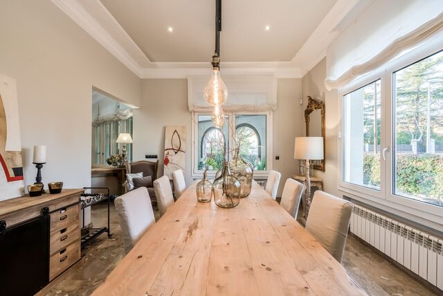 Elegance and exclusivity a step away from the center