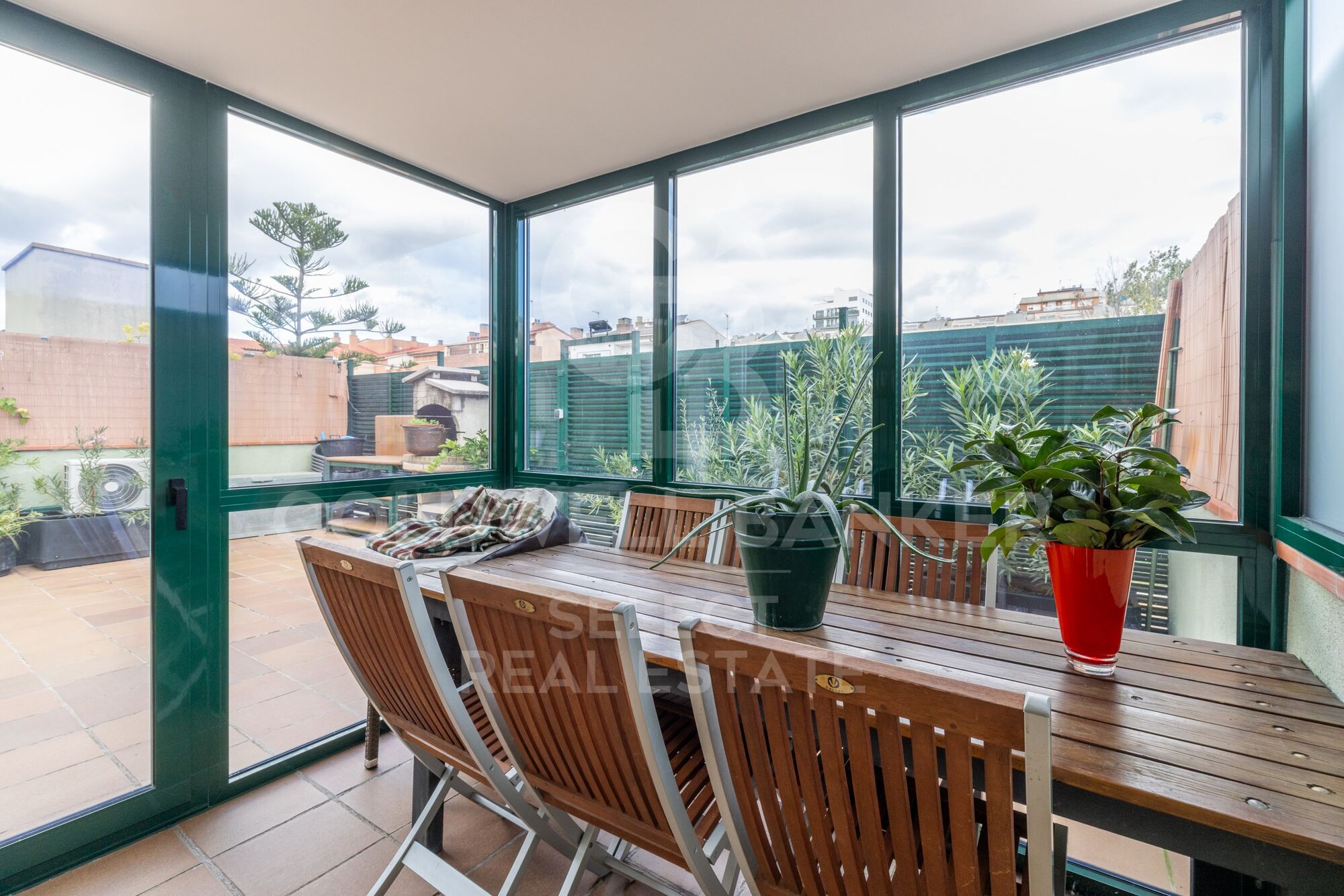 Beautiful ground floor completely renovated