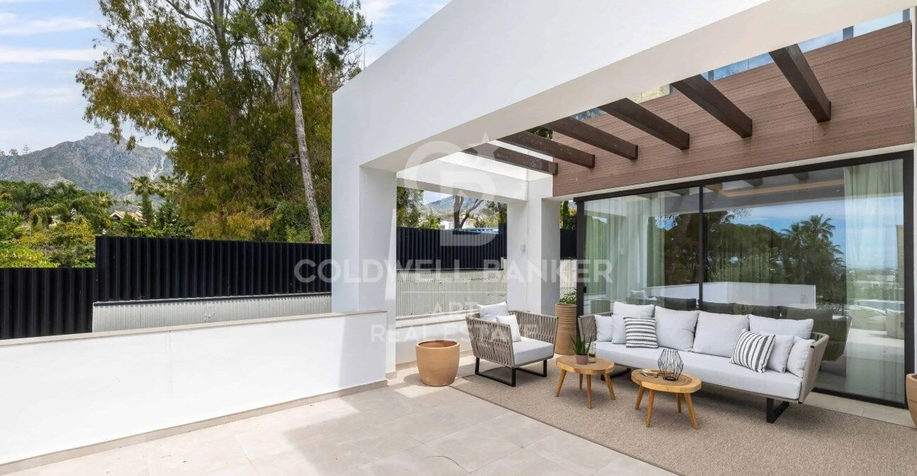 Exclusiva villa en una promoción privada de lujo en la Milla de Oro de Marbella