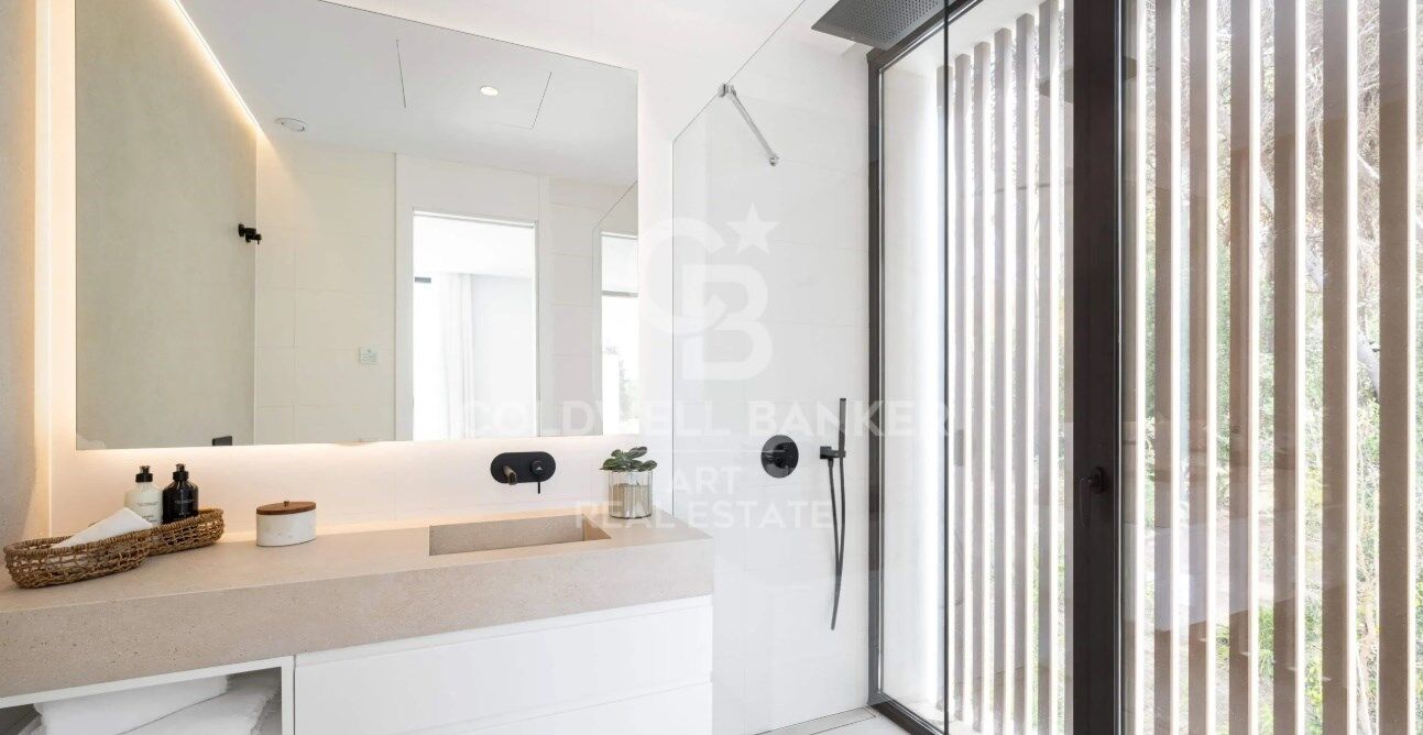 Exclusiva villa en una promoción privada de lujo en la Milla de Oro de Marbella