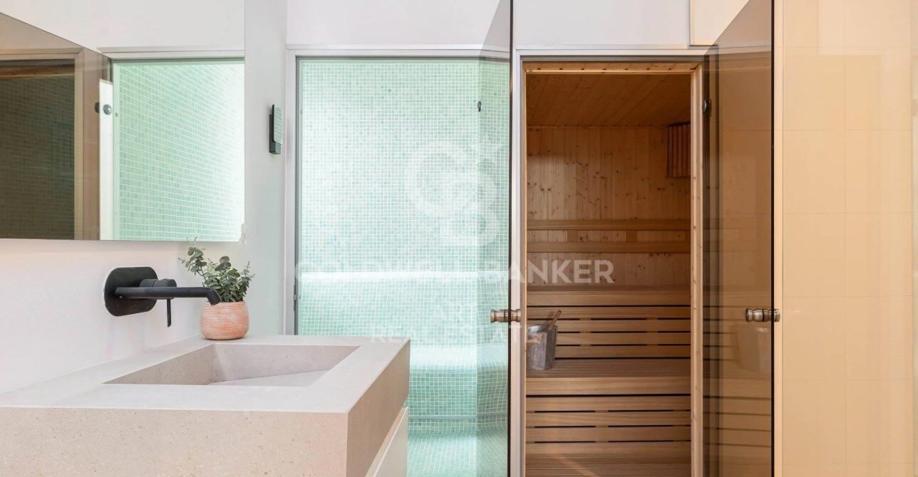 Exclusiva villa en una promoción privada de lujo en la Milla de Oro de Marbella