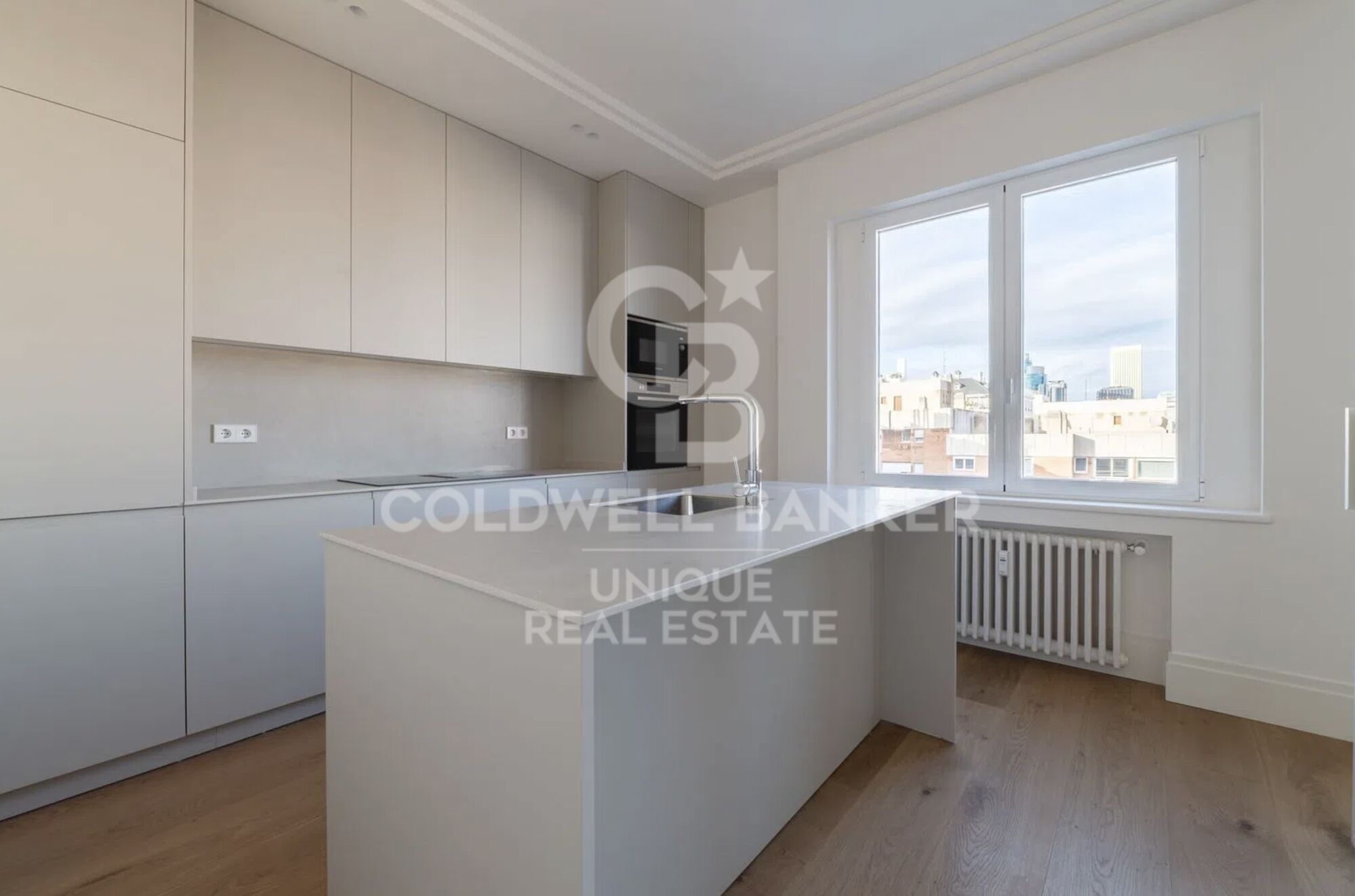 Renovierte Außenwohnung in Chamberí, Madrid