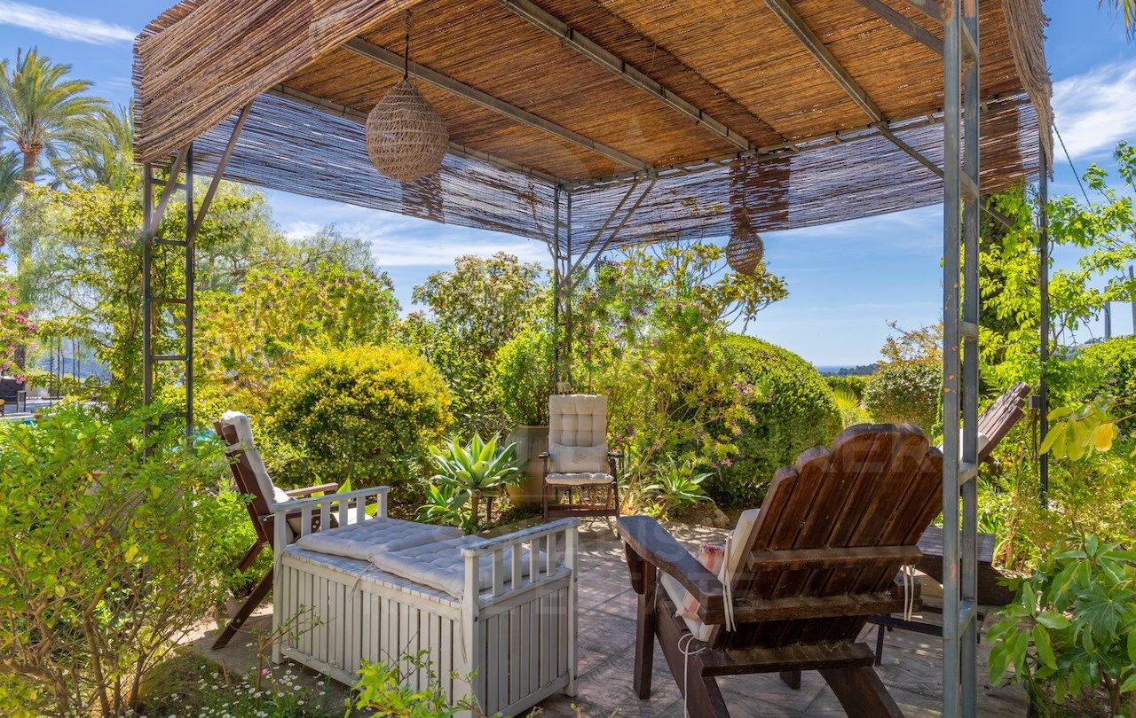 Finca in Teulada with magnificent panoramic views