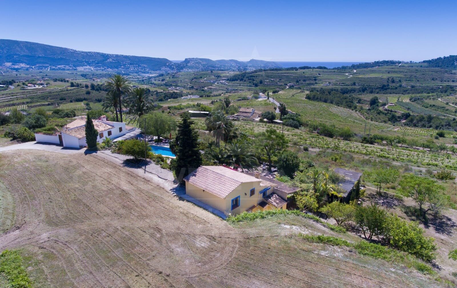 Finca en Teulada con magnificas vistas panorámicas al mar