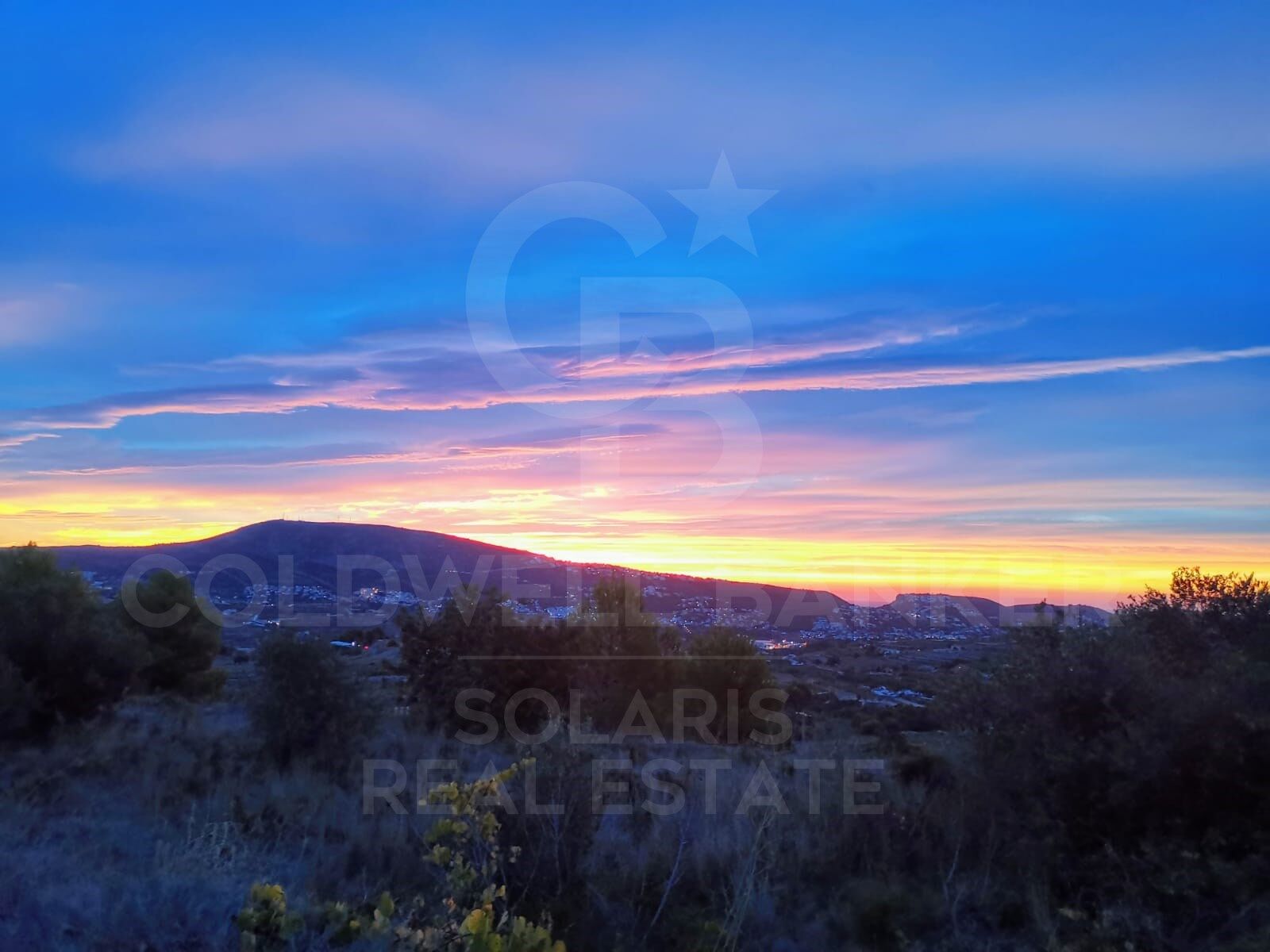 Finca in Teulada with magnificent panoramic views