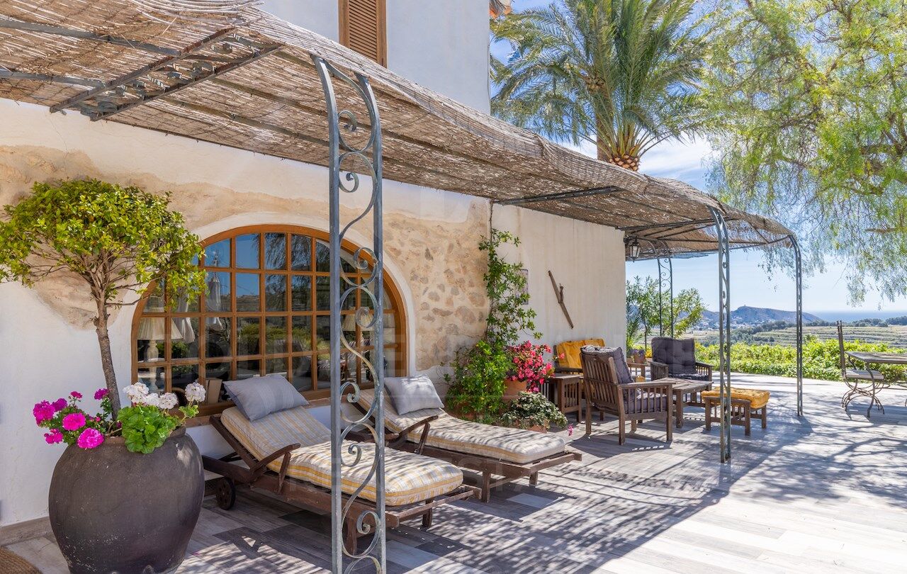Finca in Teulada mit herrlichem Panoramablick auf das Meer