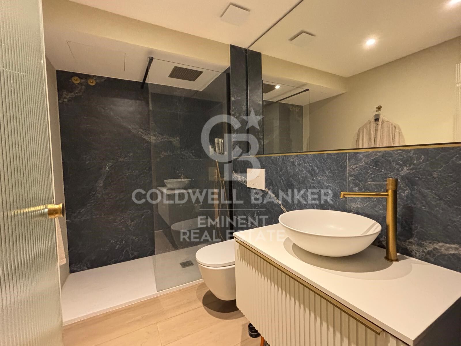 Appartement exclusif sur le Paseo de Gracia avec vues dégagées.