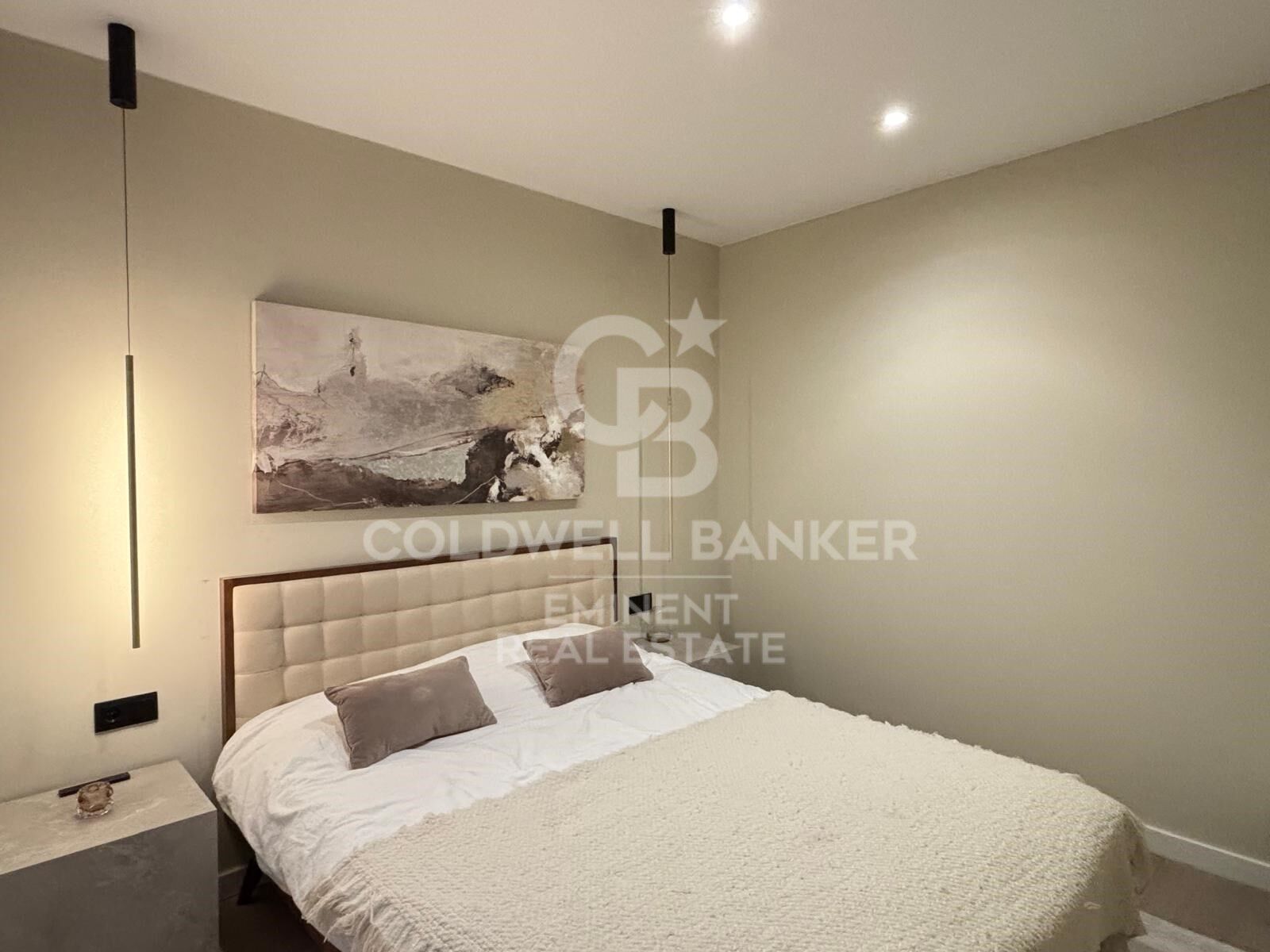 Exclusive apartment on Paseo de Gracia with unobstructed views.