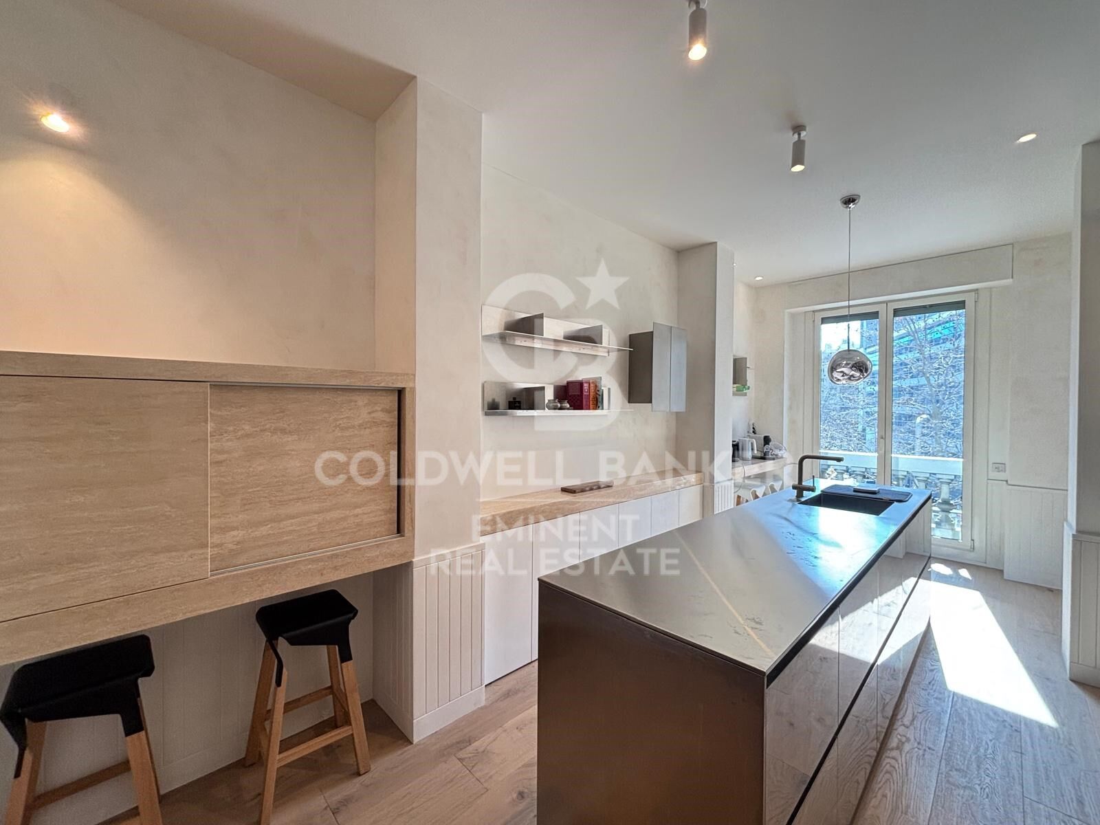 Exclusivo piso junto a Turó Park y Francesc Macià con licencia turística