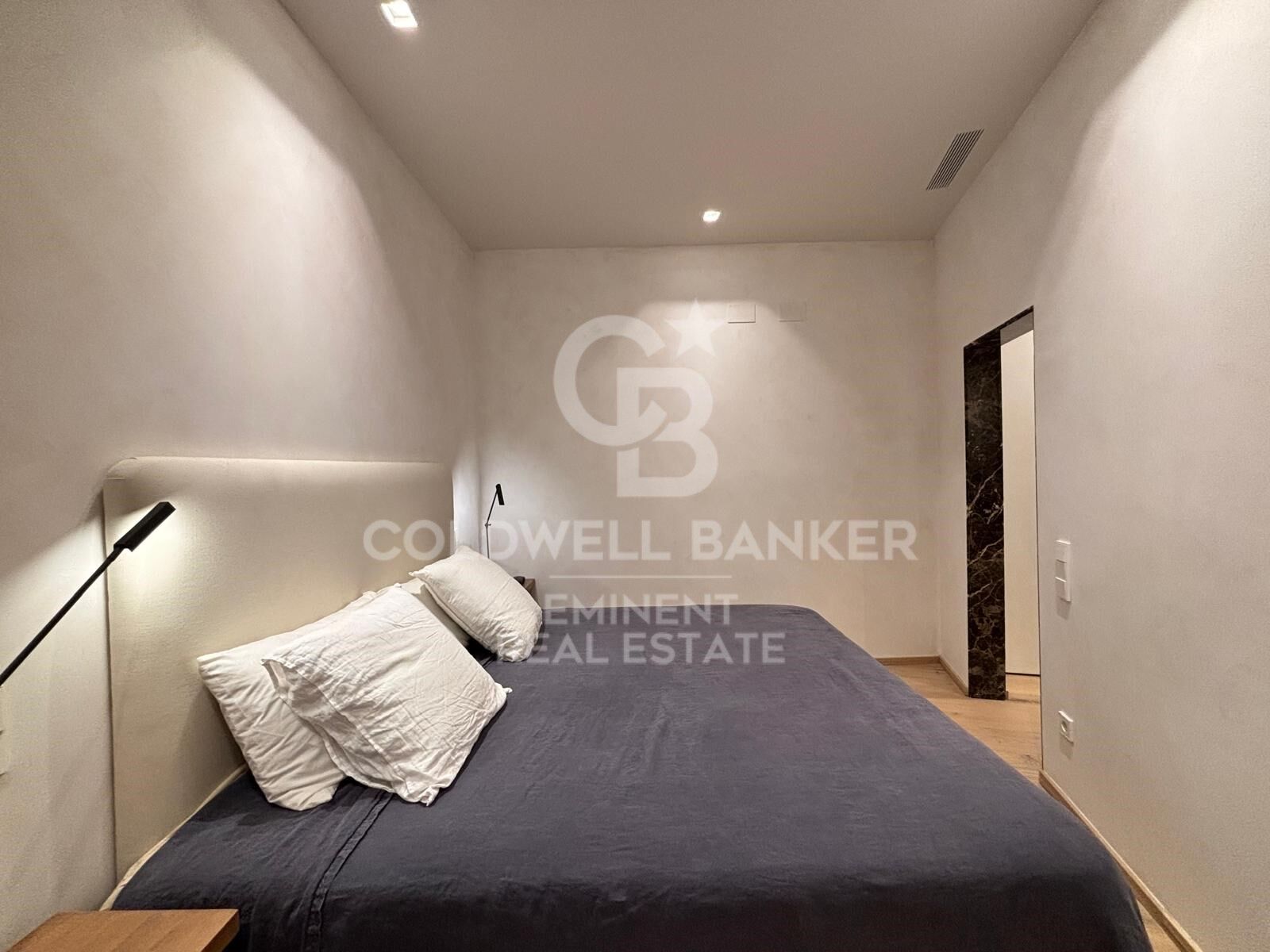 Flat 2 Bedrooms Sale Barcelona