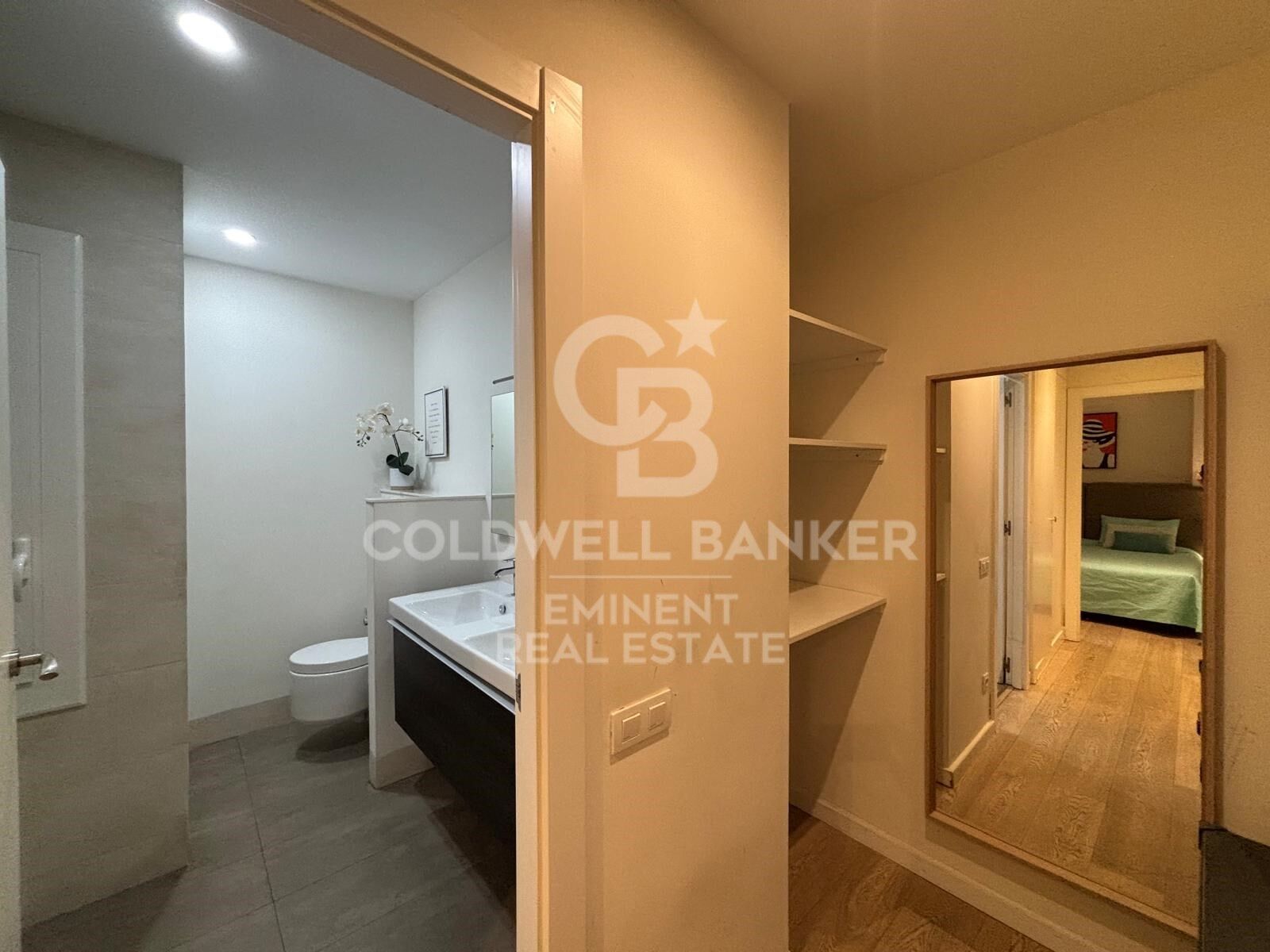 Flat 3 Bedrooms Sale Barcelona
