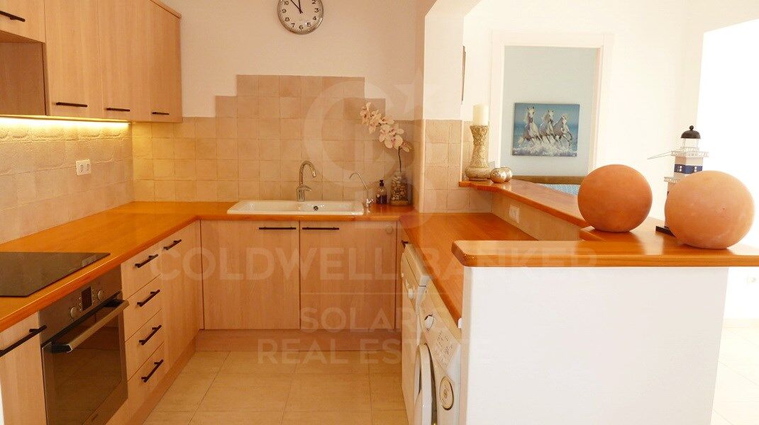 House / Villa for sale in Cumbre del Sol with sea and mountain views