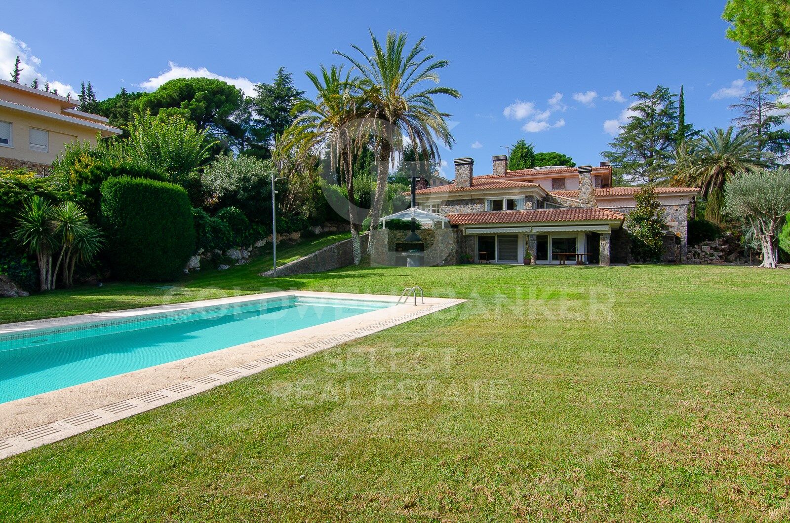 MAGNIFICENT AND STATELY IN BELLATERRA