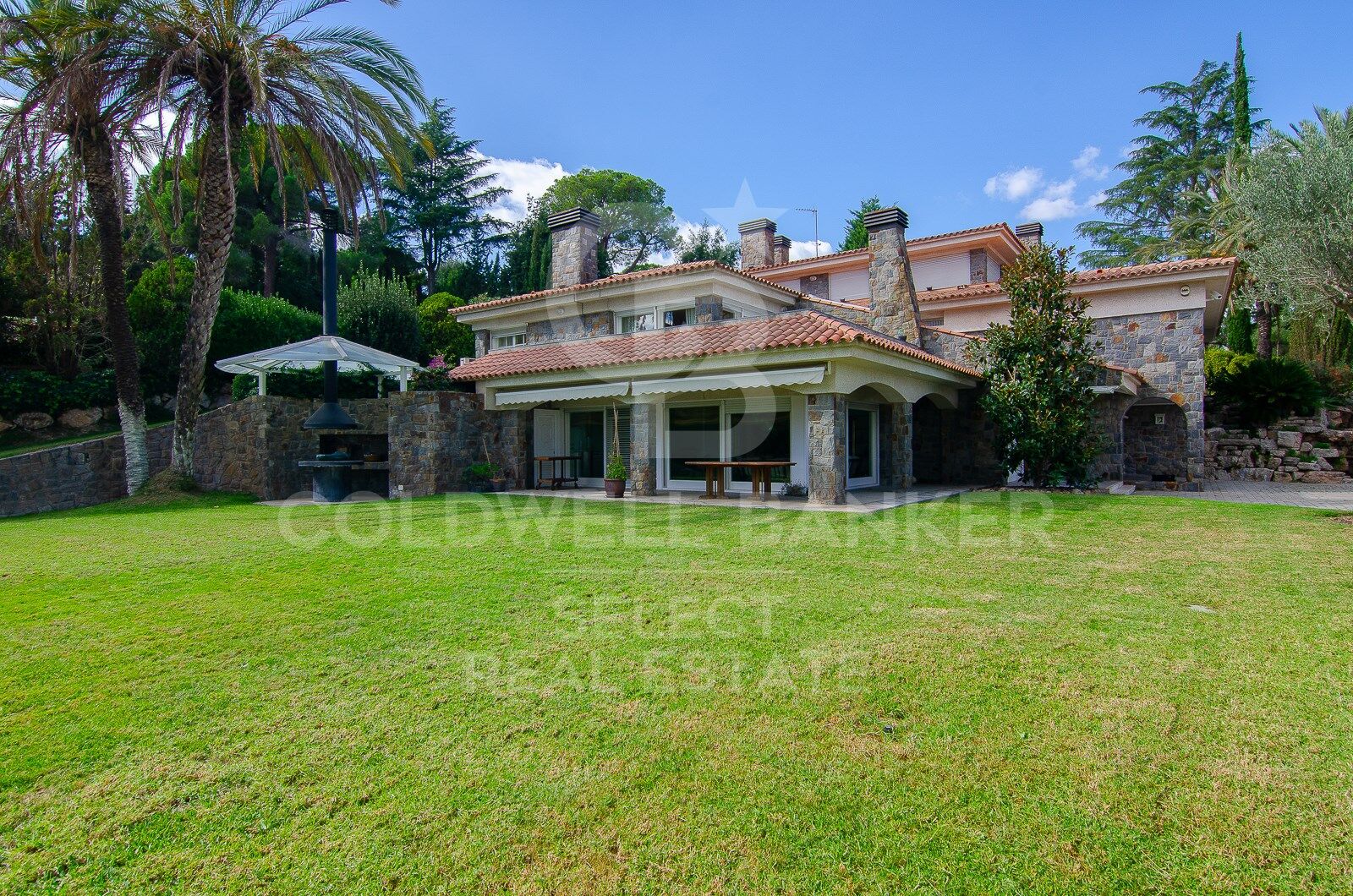 MAGNIFICENT AND STATELY IN BELLATERRA