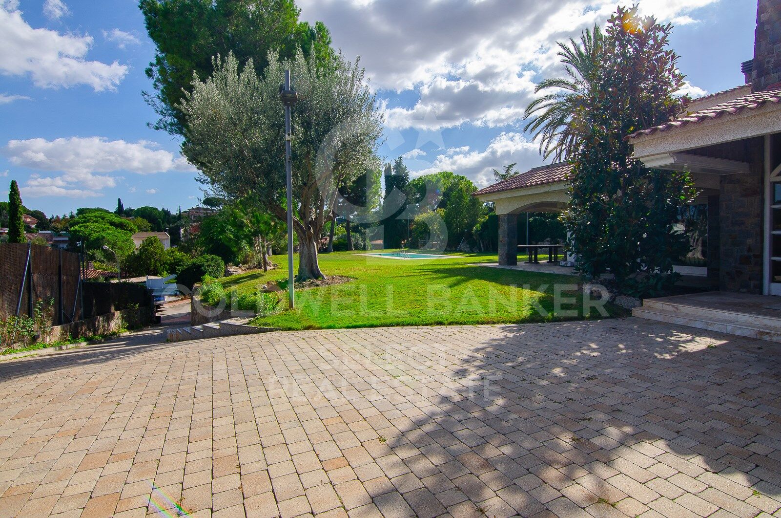 MAGNIFICENT AND STATELY IN BELLATERRA