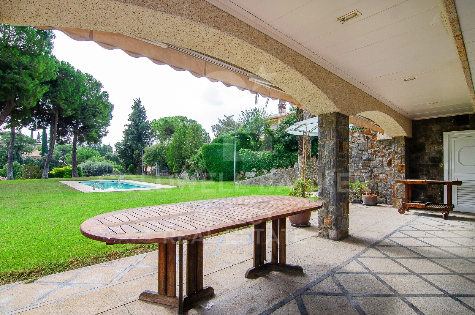 MAGNIFICENT AND STATELY IN BELLATERRA