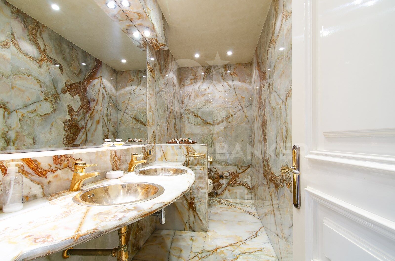 MAGNIFICENT AND STATELY IN BELLATERRA