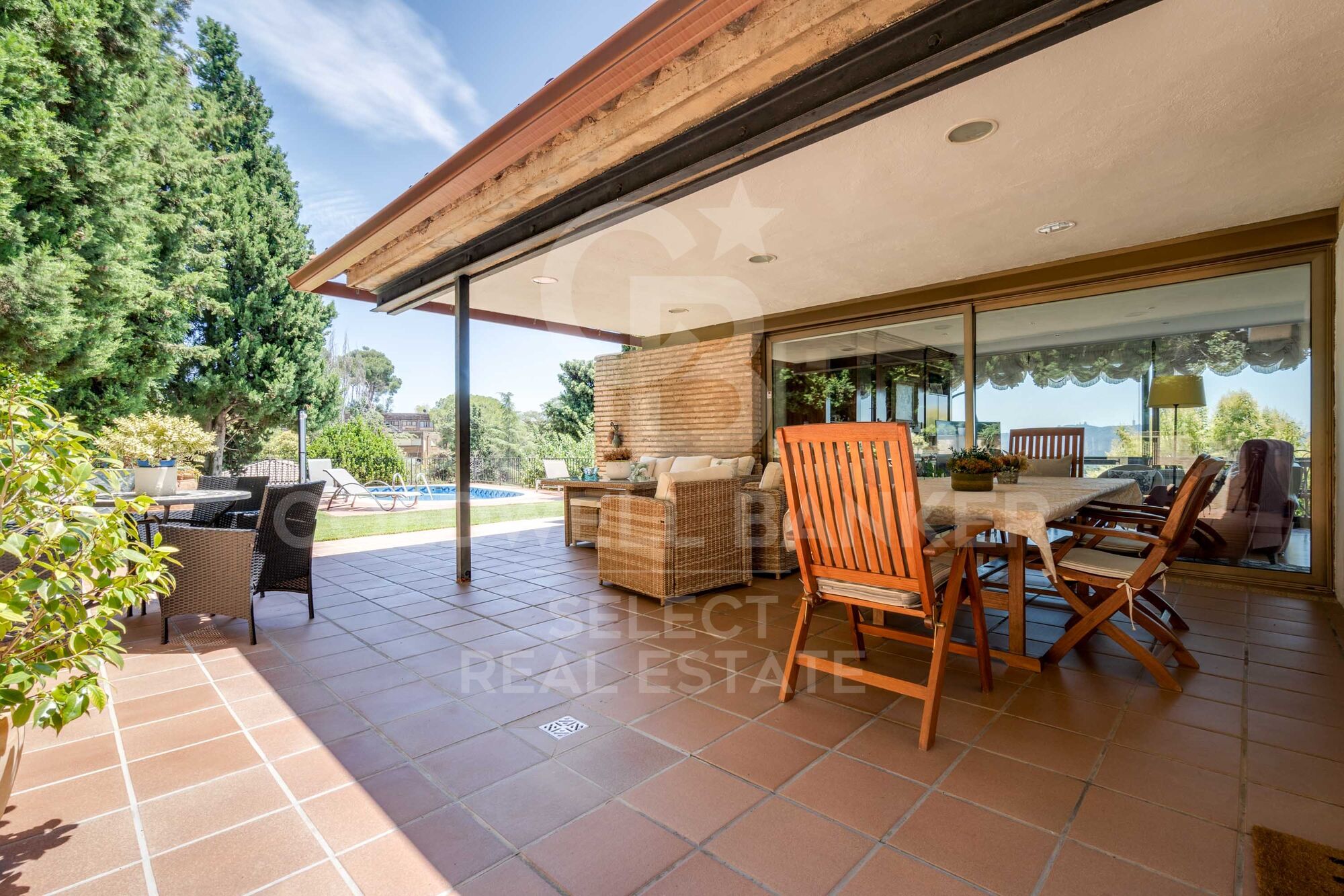 HOUSE ON ONE FLOOR WITH SPECTACULAR VIEWS IN BELLATERRA