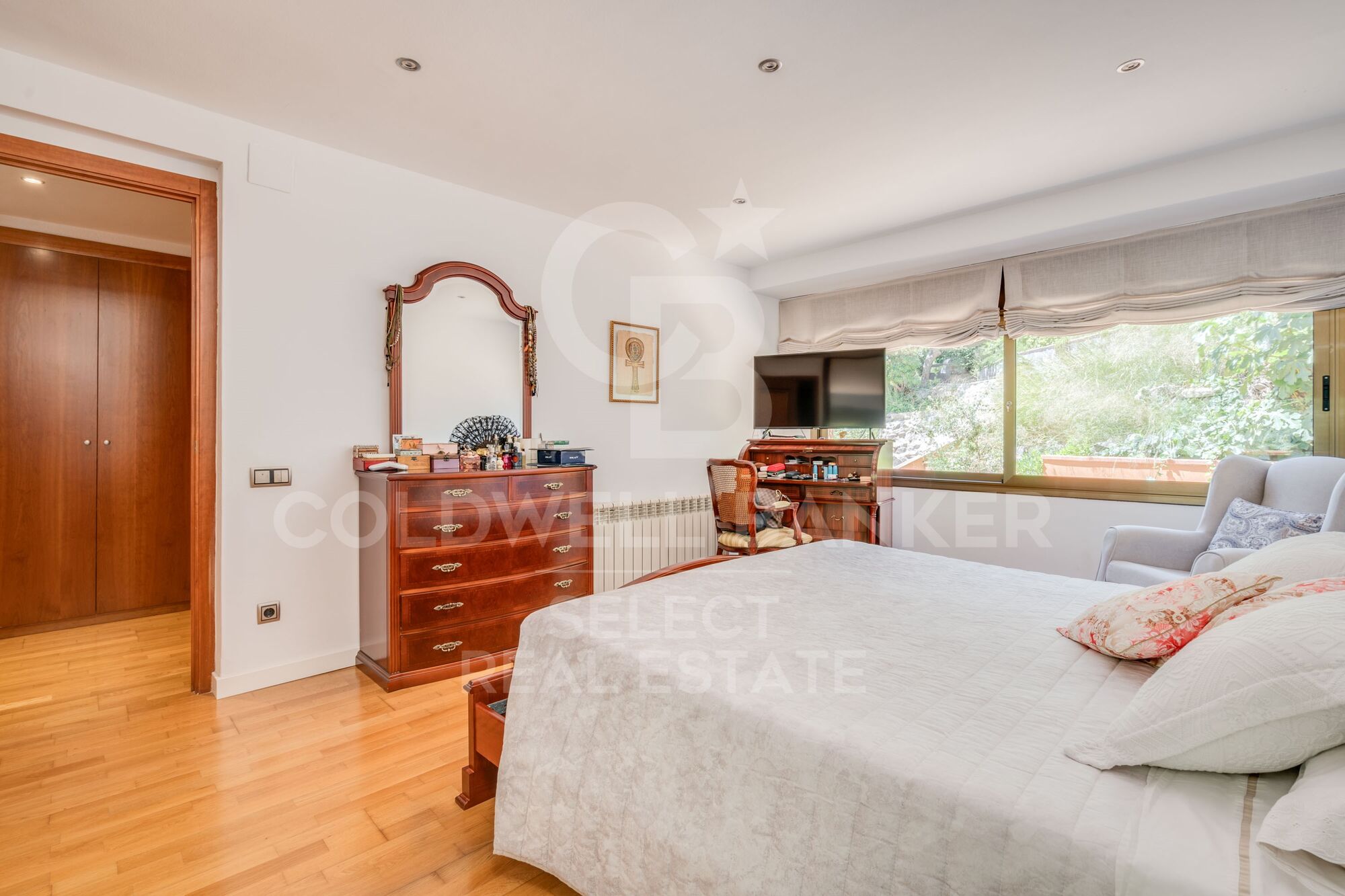 HOUSE ON ONE FLOOR WITH SPECTACULAR VIEWS IN BELLATERRA