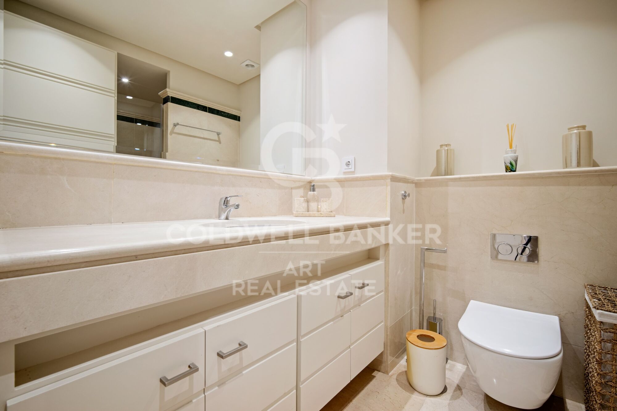 Exclusive Dual Apartment, Ready to Move In, Golden Mile - Marbella