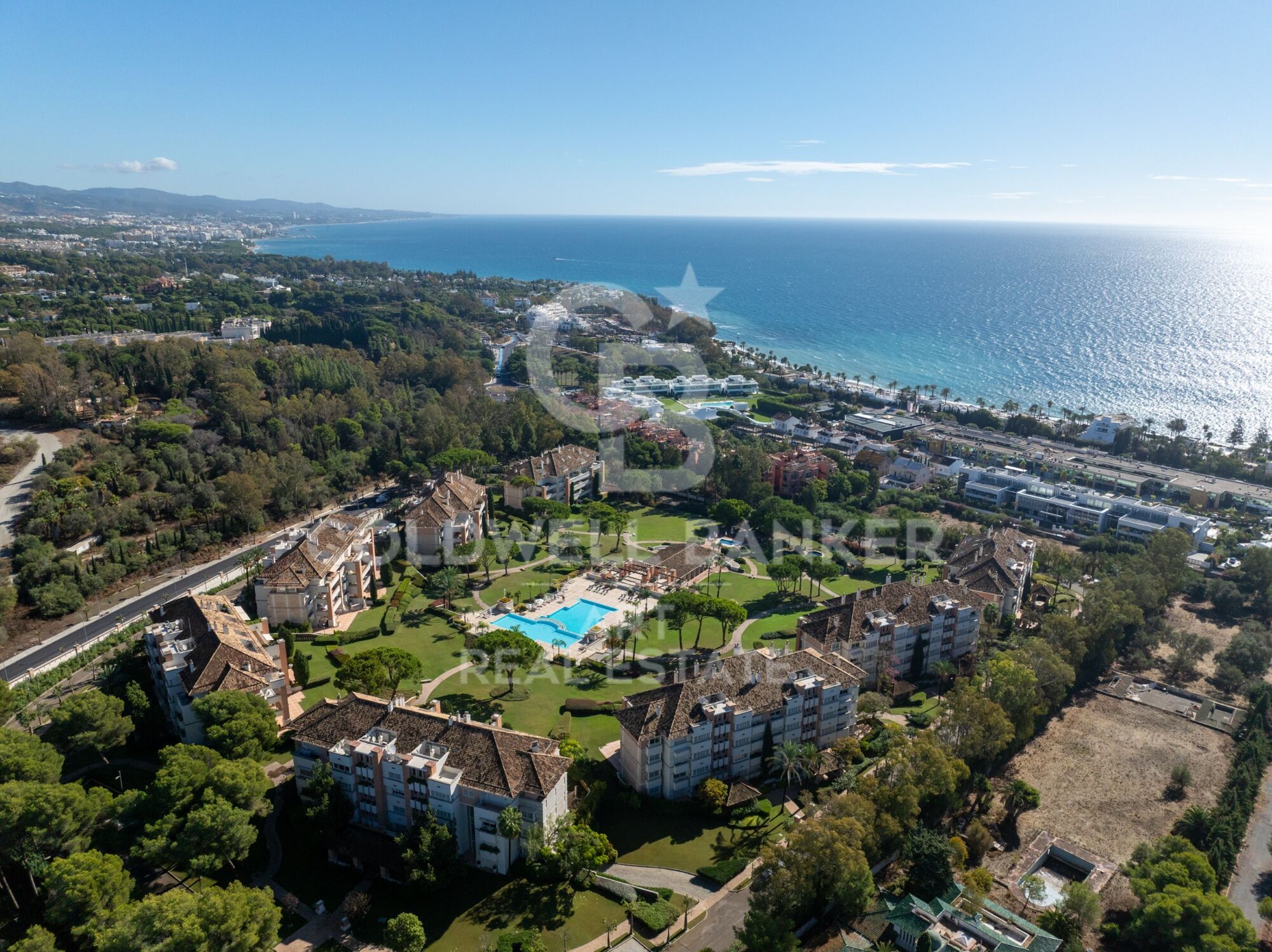 Exclusivo apartamento doble listo para entrar a vivir en Milla de Oro- Marbella