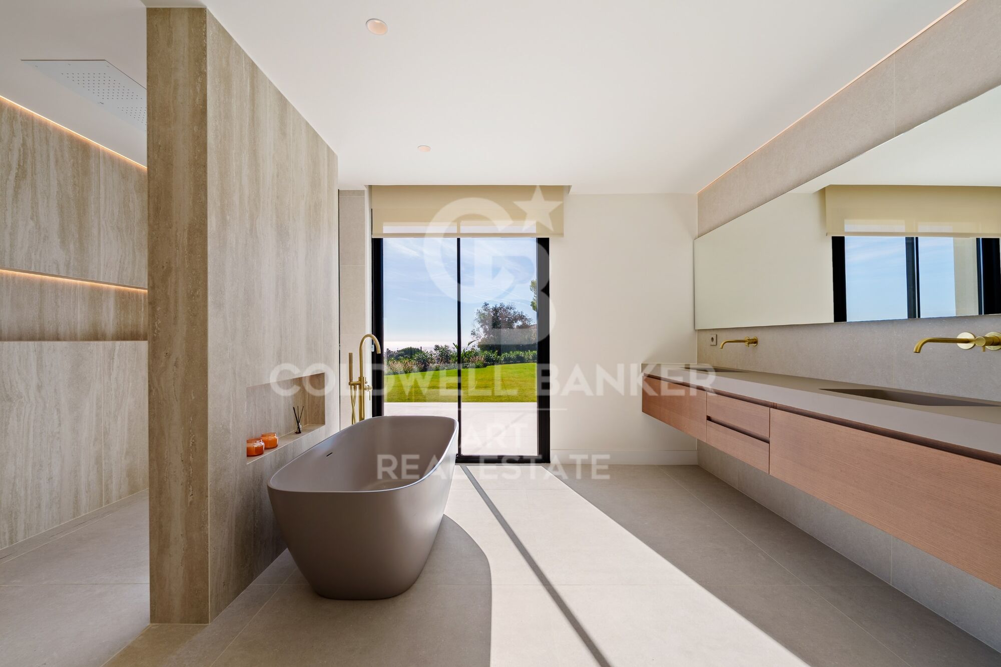 Villa 5 Bedrooms Sale Marbella