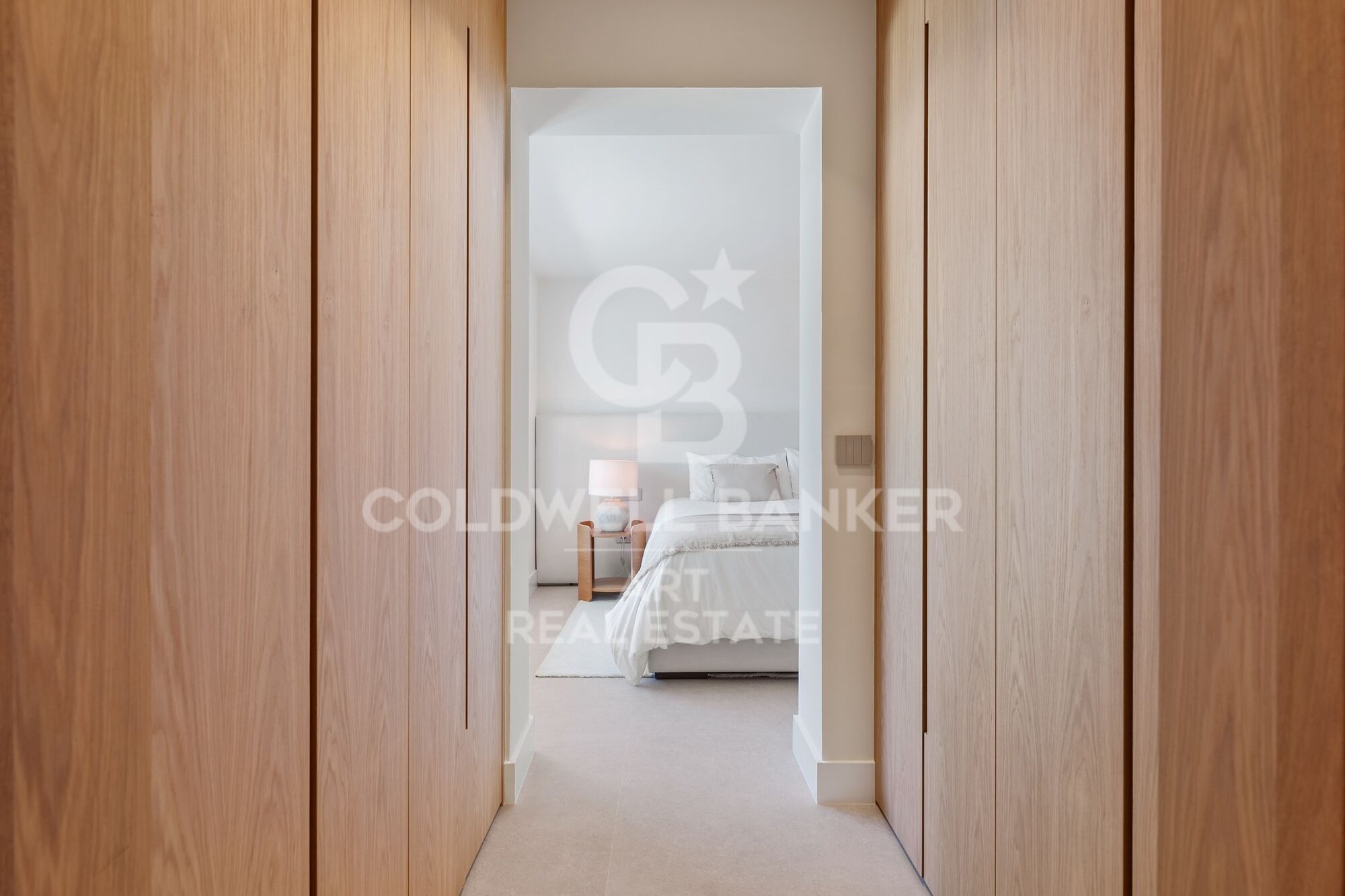 Villa 5 Bedrooms Sale Marbella